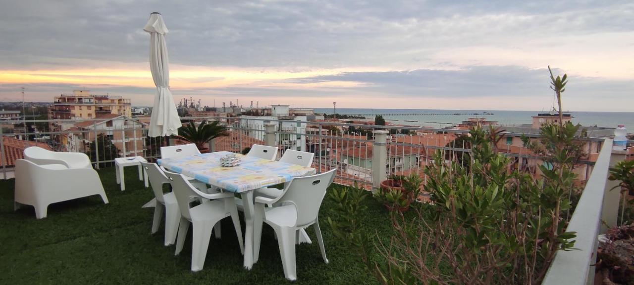 La Terrazza Falconara Marittima Exterior photo