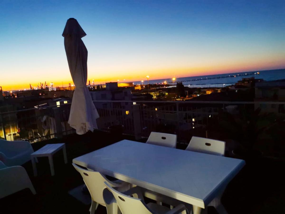 La Terrazza Falconara Marittima Exterior photo